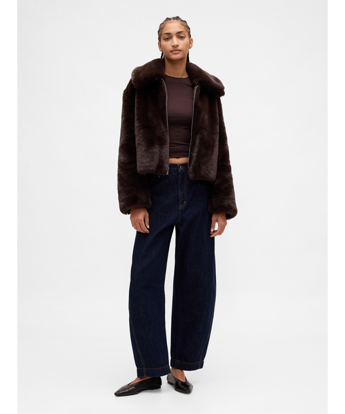 GAP(ギャップ)の「リサイクル リラックスフィット フェイクファージャケット(その他アウター・レディース・ブラウン・XS/S/M/L/XXS)」の13枚目の写真