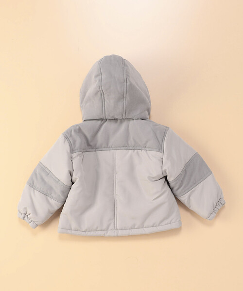 COMME CA ISM（コムサイズム）の「フード付き 中綿 ブルゾン (ベビーサイズ)（ブルゾン・キッズ・ブラック/ライトグレー・80-90cm）」の3枚目の写真