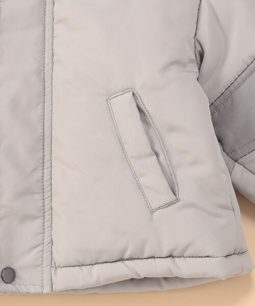 COMME CA ISM（コムサイズム）の「フード付き 中綿 ブルゾン (ベビーサイズ)（ブルゾン・キッズ・ブラック/ライトグレー・80-90cm）」の10枚目の写真