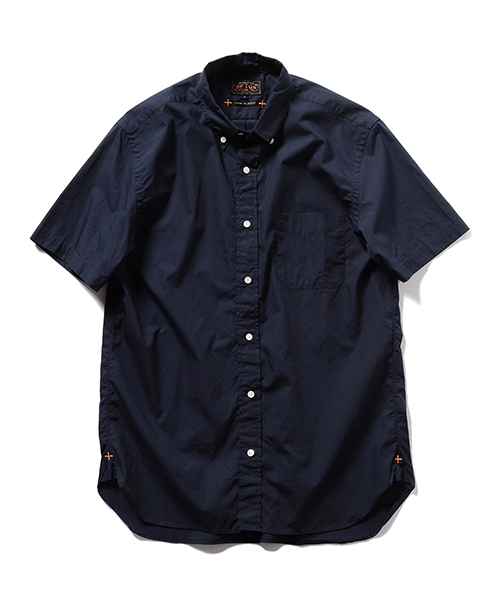 BEAMS PLUS（ビームスプラス）の「BEAMS PLUS / カラーブロード ボタンダウンシャツ（シャツ/ブラウス・メンズ・ネイビー/ロイヤルブルー/オリーブ/ピンク/ベージュ/オフホワイト・LARGE/SMALL/MEDIUM/X-LARGE/XX-LARGE/X-SMALL）」の4枚目の写真