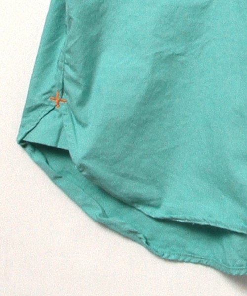 BEAMS PLUS（ビームスプラス）の「BEAMS PLUS / カラーブロード ボタンダウンシャツ（シャツ/ブラウス・メンズ・ネイビー/ロイヤルブルー/オリーブ/ピンク/ベージュ/オフホワイト・LARGE/SMALL/MEDIUM/X-LARGE/XX-LARGE/X-SMALL）」の15枚目の写真