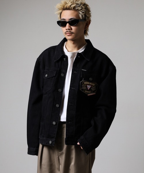GUESS JEANS（ゲスジーンズ）の「GUESS JEANS GJ MENS OVERSIZE TRUCKER JACKET ゲス オーバーサイズ・デニム・トラッカー・ジャケット（デニムジャケット・メンズ・ブラック・XL/M/L）」の4枚目の写真