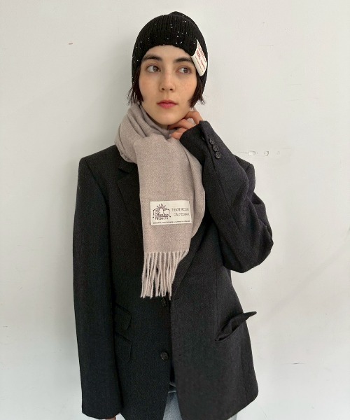 THEATRE PRODUCTS(シアタープロダクツ)の「THEATRE PRODUCTS シンボルマークタグストール(ストール/ショール・レディース・ブラック/サックスブルー/グレイッシュベージュ・FREE)」の10枚目の写真