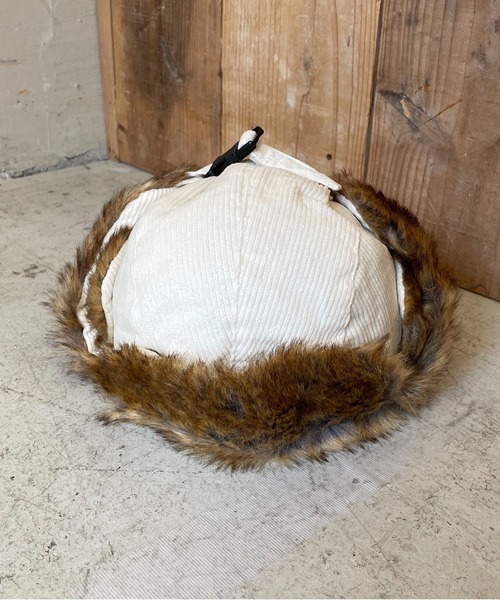 SPINNS(スピンズ)の「2WAYコーデュロイフライトキャップ/防寒/耳当て付き/アビエーター棒/ユニセックス(キャップ・メンズ・ホワイト/ブラック/ピンク・ONESIZE)」の11枚目の写真