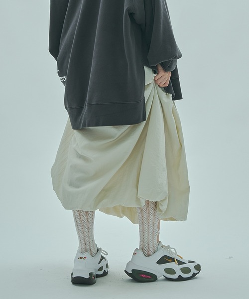 ROSE BUD(ローズバッド)の「BALLOON SKIRT(スカート・レディース・ホワイト/チャコールグレー・ONE SIZE)」の5枚目の写真