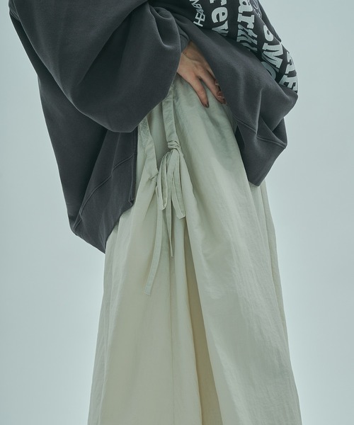 ROSE BUD(ローズバッド)の「BALLOON SKIRT(スカート・レディース・ホワイト/チャコールグレー・ONE SIZE)」の9枚目の写真