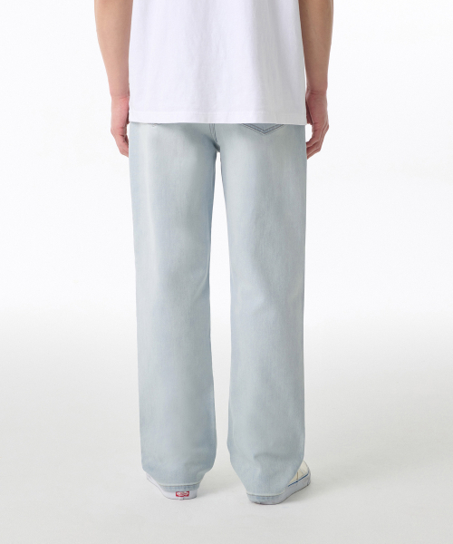 MUSINSA STANDARD（ムシンサスタンダード）の「[クールタンダード] レギュラーフィットデニムパンツ [ブリーチ]（デニムパンツ・メンズ・その他・40/31/33/26/27/28/29/38/42/36/34/32/30）」の2枚目の写真