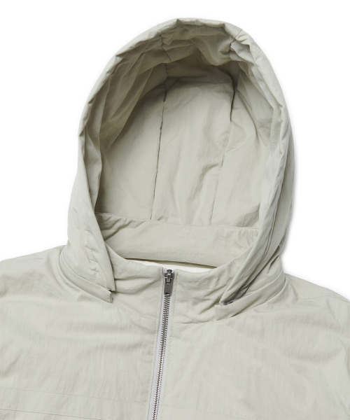 NOMANUAL(NOMANUAL)の「DETACHABLE HOODED VEST - SAND GRAY(ダウンベスト・レディース・その他・SMALL/MEDIUM/LARGE)」の5枚目の写真