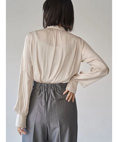 TONAL（トーナル）の「カッセンボウタイタックスリーブブラウス（シャツ/ブラウス・レディース・ベージュ/ピンク/オフホワイト・MEDIUM）」の7枚目の写真