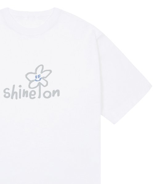 GRAVER（グレーバー）の「[ユニセックス]シャインオンフラワースマイル半袖Tシャツ_ホワイト（Tシャツ/カットソー・レディース・ホワイト・X-LARGE/SMALL/MEDIUM/LARGE）」の5枚目の写真