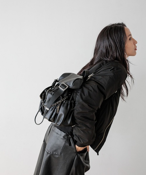 HEREIAM(ヘレイアム)の「【HEREIAM】Y2Kムード!Weeミニリュック(フェイクレザー)(バックパック/リュック・レディース・ブラック・FREE)」の2枚目の写真