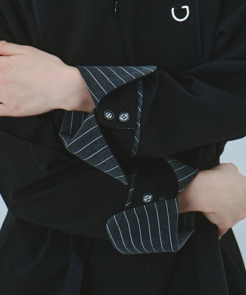 UNITED TOKYO（ユナイテッドトウキョウ）の「シアーカッティングオールインワン｜ジャンプスーツ/オケージョン/春服（つなぎ/オールインワン・レディース・マルチ/ブラック・1/2）」の7枚目の写真