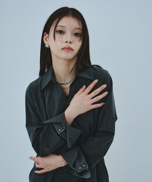 UNITED TOKYO（ユナイテッドトウキョウ）の「シアーカッティングオールインワン｜ジャンプスーツ/オケージョン/春服（つなぎ/オールインワン・レディース・マルチ/ブラック・1/2）」の18枚目の写真