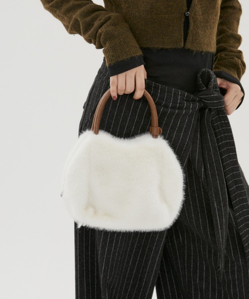 FUULLY STUDIO（フーリィーステューディオ）の「ファーミニBAG（トートバッグ・レディース・アイボリー/ブラック・FREE）」の5枚目の写真