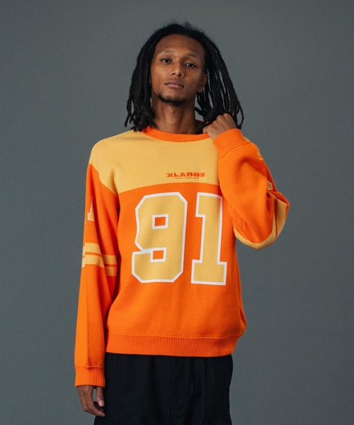 XLARGE（エクストララージ）の「FOOTBALL SWEATER（ニット/セーター・メンズ・ブラック/グレー/オレンジ・S/M/L/XL）」の3枚目の写真