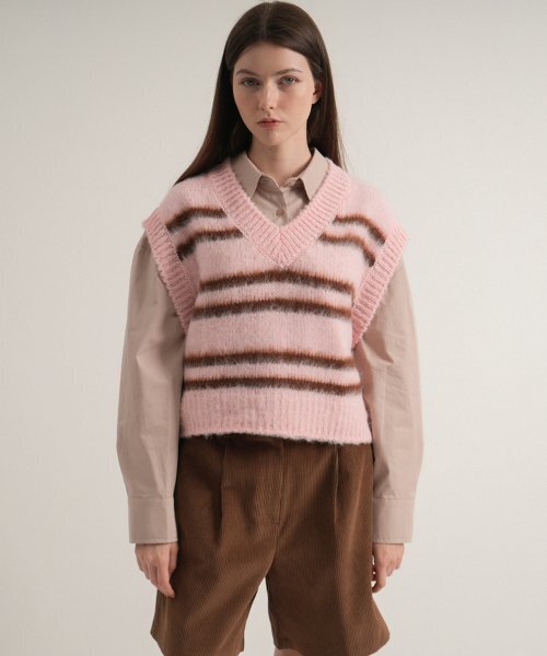 Alpaca V-neck Brush Knit Vest (Pink)