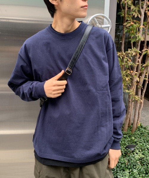 UNIVERSAL OVERALL(ユニバーサルオーバーオール)の「【別注】UNIVERSAL OVERALL/ユニバーサルオーバーオール サイドスリットルーズシルエットビッグロゴロンT(Tシャツ/カットソー・メンズ・ネイビー/ブラック/サックスブルー/オートミール/ホワイト・M/S/XL/L)」の22枚目の写真