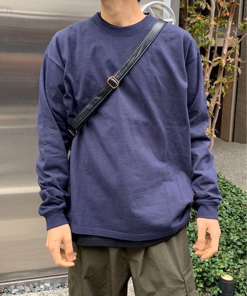 UNIVERSAL OVERALL(ユニバーサルオーバーオール)の「【別注】UNIVERSAL OVERALL/ユニバーサルオーバーオール サイドスリットルーズシルエットビッグロゴロンT(Tシャツ/カットソー・メンズ・ネイビー/ブラック/サックスブルー/オートミール/ホワイト・M/S/XL/L)」の21枚目の写真