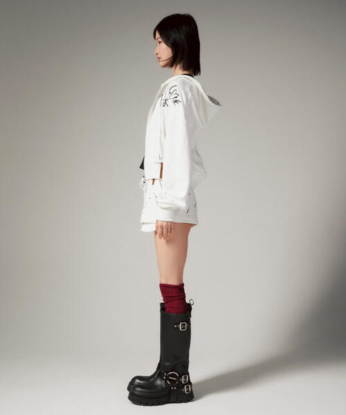 ROYAL FLASH（ロイヤルフラッシュ）の「MITSUKI/ミツキ/ペイントフードジップアップパーカー（パーカー・レディース・ブラック/ホワイト・F）」の3枚目の写真