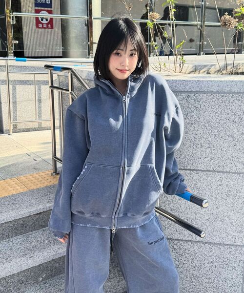 TEN PAST SEVEN(テン ファスト セブン)の「ヴィンテージウォッシングピグメントワイドパンツ - デニム(スウェットパンツ・メンズ・その他・SMALL/LARGE/Lsize/Ssize)」の6枚目の写真