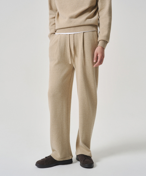 J'RIUM（ジェイリウム）の「[Unisex] Merino Wool One-Tuck Drawstring Pants Camel（その他パンツ・レディース・その他・SMALL/MEDIUM）」の2枚目の写真