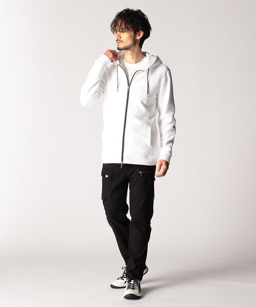 NICOLE CLUB FOR MEN（ニコルクラブフォーメン）の「ジオメトリックジャガードフードパーカー（パーカー・メンズ・オフホワイト/ブラック×グレー/ブルー系・MEDIUM/LARGE/X-LARGE）」の12枚目の写真