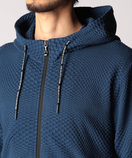 NICOLE CLUB FOR MEN（ニコルクラブフォーメン）の「ジオメトリックジャガードフードパーカー（パーカー・メンズ・オフホワイト/ブラック×グレー/ブルー系・MEDIUM/LARGE/X-LARGE）」の6枚目の写真