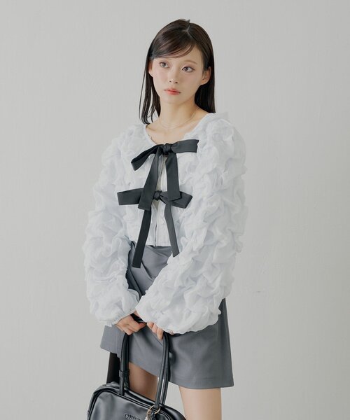 Chico（チコ）の「【SALON by Chico】前後2wayフロントリボンポコポコブラウス（シャツ/ブラウス・レディース・ブラック/ブルー/ホワイト・FREE）」の11枚目の写真