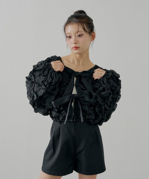 Chico（チコ）の「【SALON by Chico】前後2wayフロントリボンポコポコブラウス（シャツ/ブラウス・レディース・ブラック/ブルー/ホワイト・FREE）」の13枚目の写真