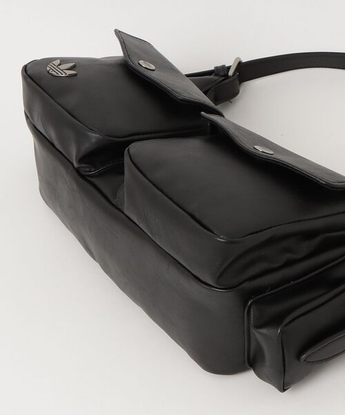 クラシック スポーツ ウィメンズ ショルダーバッグ / アディダス