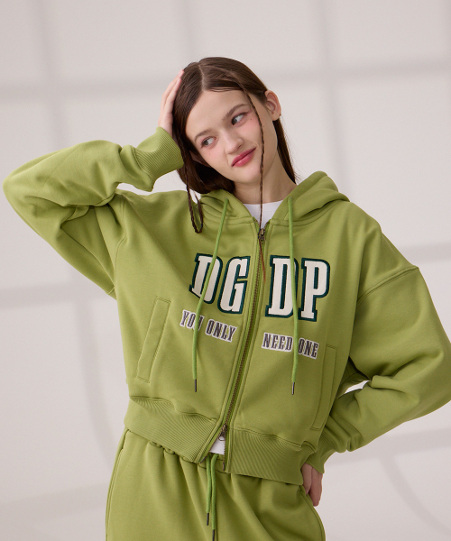 DANGLEDROP（ダングルドロップ）の「DGDPアップリケクロップフードジップオリーブグリーン（パーカー・レディース・その他・S/M）」の3枚目の写真