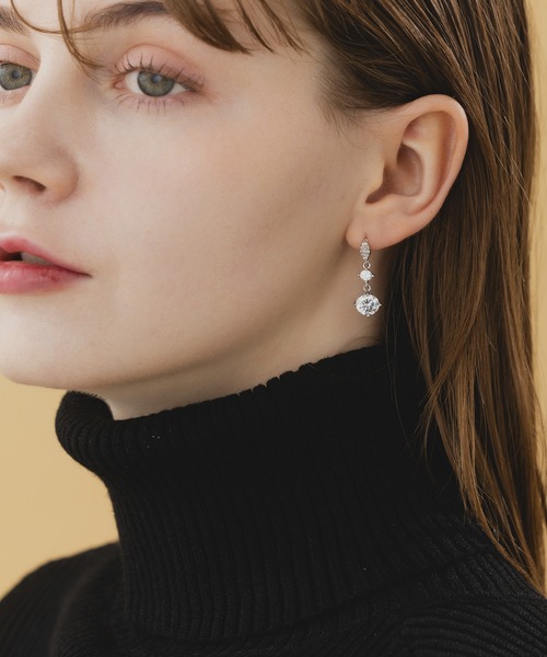 LA MUe(ラミュー)の「【LA MUE】シルバー925ポスト ビジュー ドロップピアス(ピアス(両耳用)・レディース・シルバー/ゴールド・FREE)」の11枚目の写真