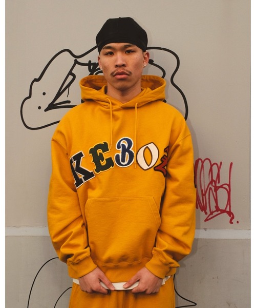 KEBOZ（ケボズ）の「SMR SWEAT HOODIE 2（パーカー・メンズ・チャコールグレー/イエロー/クリーム/ネイビー・XL/L/M/S/2XL）」の4枚目の写真
