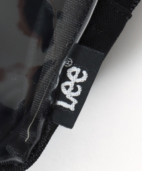 Lee(リー)の「Lee/リー 撥水 ロゴ ワンポイント刺繍 ポーチ付き バックル バックパック/リュックサック/大容量 約17L/レディース メンズ(バックパック/リュック・レディース・ブラック・FREE)」の12枚目の写真