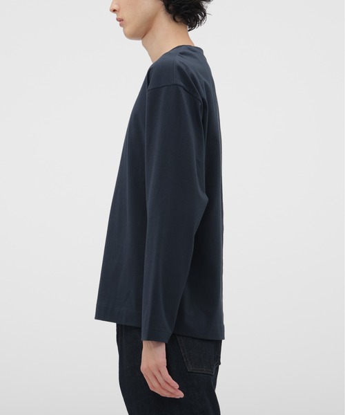 MARGARET HOWELL(マーガレットハウエル)の「PLAIN COTTON JERSEY TOP(Tシャツ/カットソー・メンズ・ホワイト/ネイビー/ブラック・LARGE/MEDIUM)」の11枚目の写真