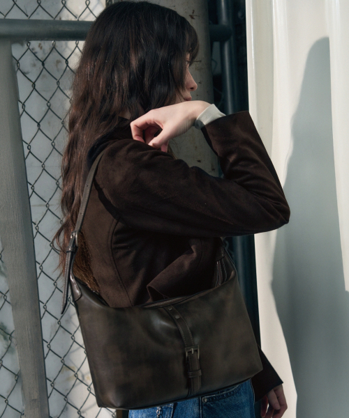 LEATHERY（レザリー）の「ヴィンテージベルト付きショルダーバッグ [WASHED IV]（ショルダーバッグ・レディース・その他・ONE SIZE）」の5枚目の写真