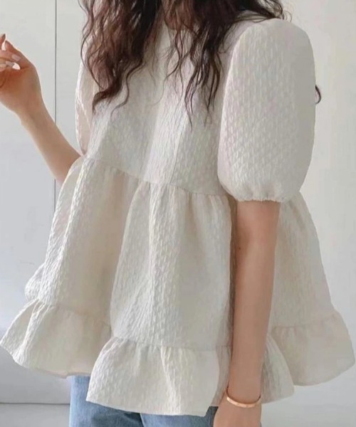 deux amour(ドゥーザムール)の「ブークレ―フリルティアード半袖トップス(Tシャツ/カットソー・レディース・ブラック/グレー/ブルー/ホワイト・FREE)」の1枚目の写真