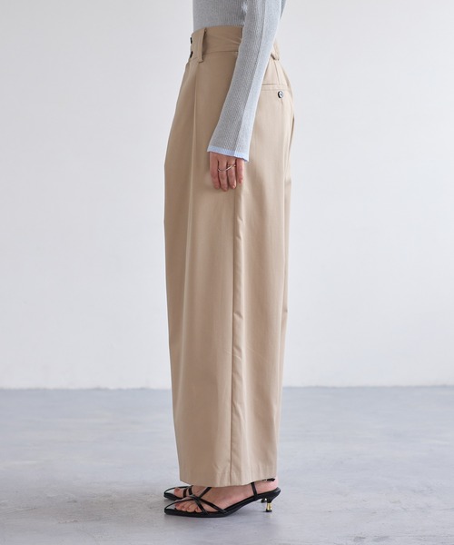 VIS（ビス）の「フロントタックデザインワイドパンツ（その他パンツ・レディース・ライトグレー/ベージュ・S/M）」の18枚目の写真
