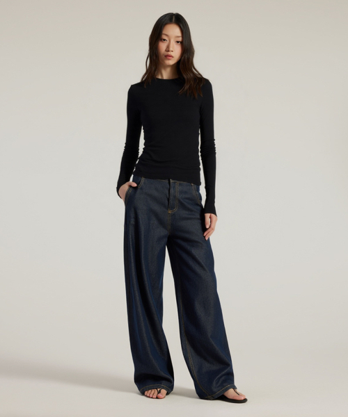 BUTTON SEOUL（ボタンソウル）の「[ウィメンズ] ウールブレンドテンセルソフトストレッチバックピンタックロングスリーブTシャツ (3 COLORS)（Tシャツ/カットソー・レディース・ブラック/ライトグレー/ホワイト・SMALL/MEDIUM/LARGE）」の8枚目の写真