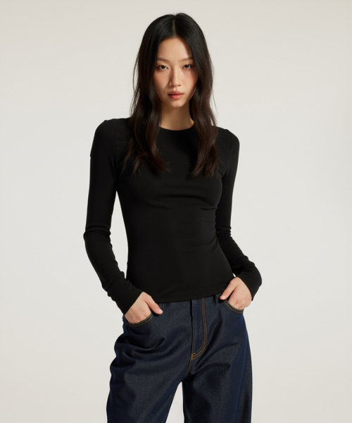 BUTTON SEOUL（ボタンソウル）の「[ウィメンズ] ウールブレンドテンセルソフトストレッチバックピンタックロングスリーブTシャツ (3 COLORS)（Tシャツ/カットソー・レディース・ブラック/ライトグレー/ホワイト・SMALL/MEDIUM/LARGE）」の9枚目の写真