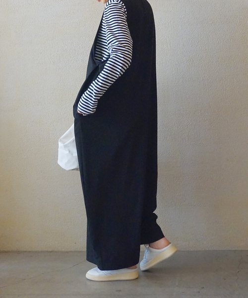 JOURNAL STANDARD LUXE（ジャーナルスタンダード　ラックス）の「TRストレッチ Vネックサロペット（サロペット/オーバーオール・レディース・ブラック・FREE）」の3枚目の写真