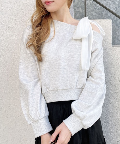 INGNI（イング）の「スウェット肩リボン胸ロゴワンショルトップス（Tシャツ/カットソー・レディース・ライトピンク/グレー/ネイビー/オートミール・M）」の2枚目の写真