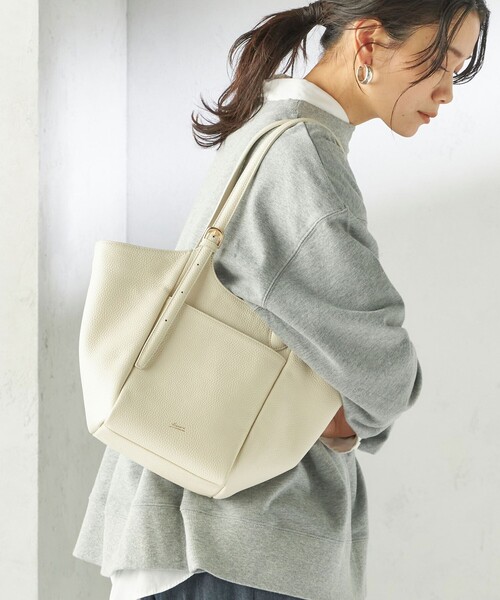 Beau're(ヴュレ)の「BEAURE: ロング ハンドル 2WAY トート バッグ(トートバッグ・レディース・ブラック/オフホワイト・ONE SIZE)」の1枚目の写真