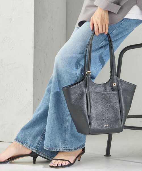 Beau're(ヴュレ)の「BEAURE: ロング ハンドル 2WAY トート バッグ(トートバッグ・レディース・ブラック/オフホワイト・ONE SIZE)」の2枚目の写真