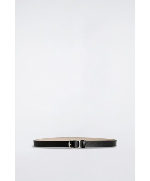 COS（コス）の「グレインレザーベルト（ベルト・メンズ・ブラック・XS/S/M/L）」の3枚目の写真