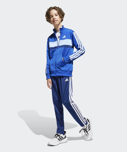 adidas(アディダス)の「シーズナル エッセンシャルズ Tiberio スリーストライプス トリコット トラックスーツ キッズ / ジャージ / アディダス adidas(ジャージ・キッズ・ブラック×グレー/ブラック×レッド/ブルー・130/140/150/160)」の17枚目の写真