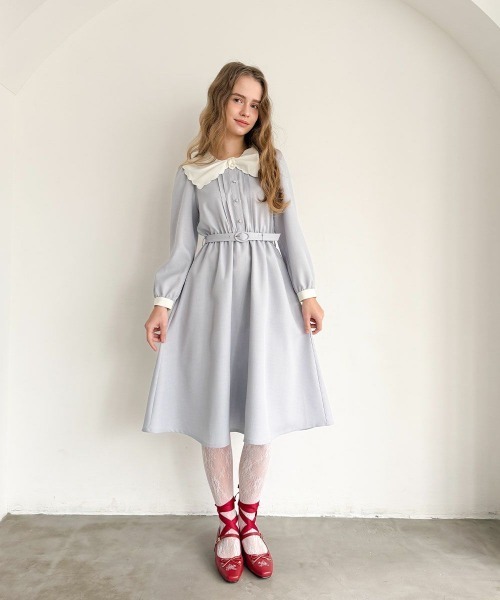 F i.n.t（フィント）の「リボン付き小花刺繍バレエパンプス（パンプス・レディース・アイボリー/レッド・L/M/S）」の16枚目の写真