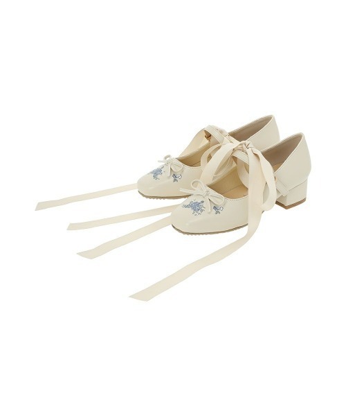F i.n.t（フィント）の「リボン付き小花刺繍バレエパンプス（パンプス・レディース・アイボリー/レッド・L/M/S）」の20枚目の写真