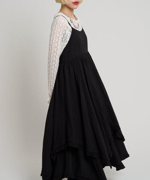 w closet（ダブルクローゼット）の「イレヘムフリルキャミワンピース（ワンピース・レディース・ブラック/オフホワイト・FREE）」の19枚目の写真