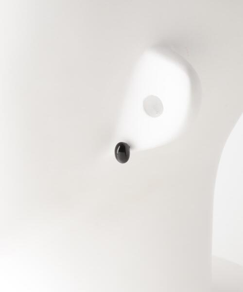 URBAN RESEARCH DOORS（アーバンリサーチドアーズ）の「カラーオーブピアス | 一粒ピアス/カラーピアス（ピアス（両耳用）・レディース・オフホワイト/ブラック・ONE）」の9枚目の写真